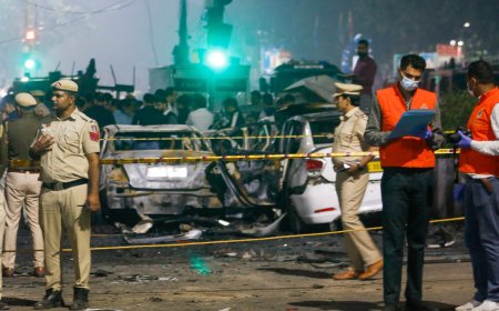Delhi Blast Near Red Fort: Nation on High Alert as Eight Lives Lost