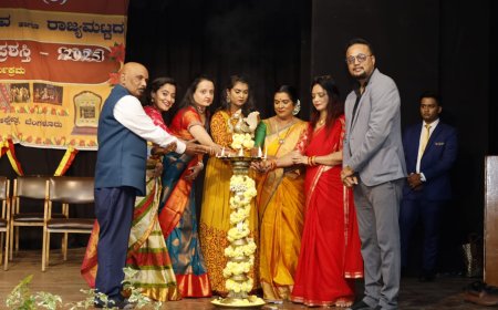 Sunita Reddy  Felicitates Eminent Personalities in Namma Bengaluru