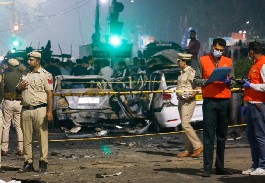 Delhi Blast Near Red Fort: Nation on High Alert as Eight Lives Lost