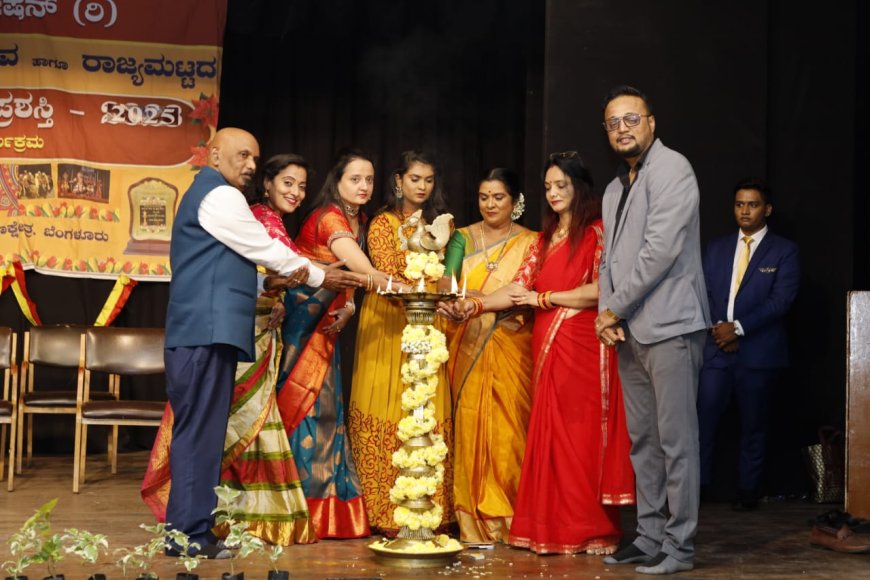 Sunita Reddy  Felicitates Eminent Personalities in Namma Bengaluru