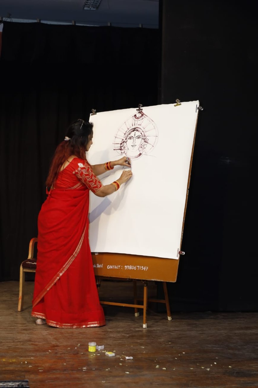 Sunita Reddy  Felicitates Eminent Personalities in Namma Bengaluru
